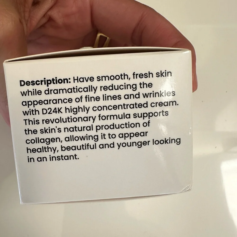 D24k Optimal Hydration Cream SPF 30 DAY MOISTURIZER WITH SPF 30 - ALL SKIN TYPES